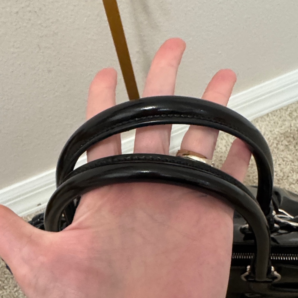 Salvatore Ferragamo Black Patent Leather Handbag♥️♥️ - Picture 9 of 15